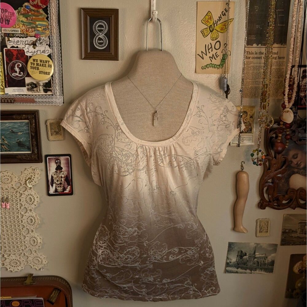 Y2K Grunge Burnout Graphic T-Shirt Women's Medium Light Pink Brown